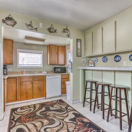 Pearl Off The Prom Villa Сийсайд Екстериор снимка