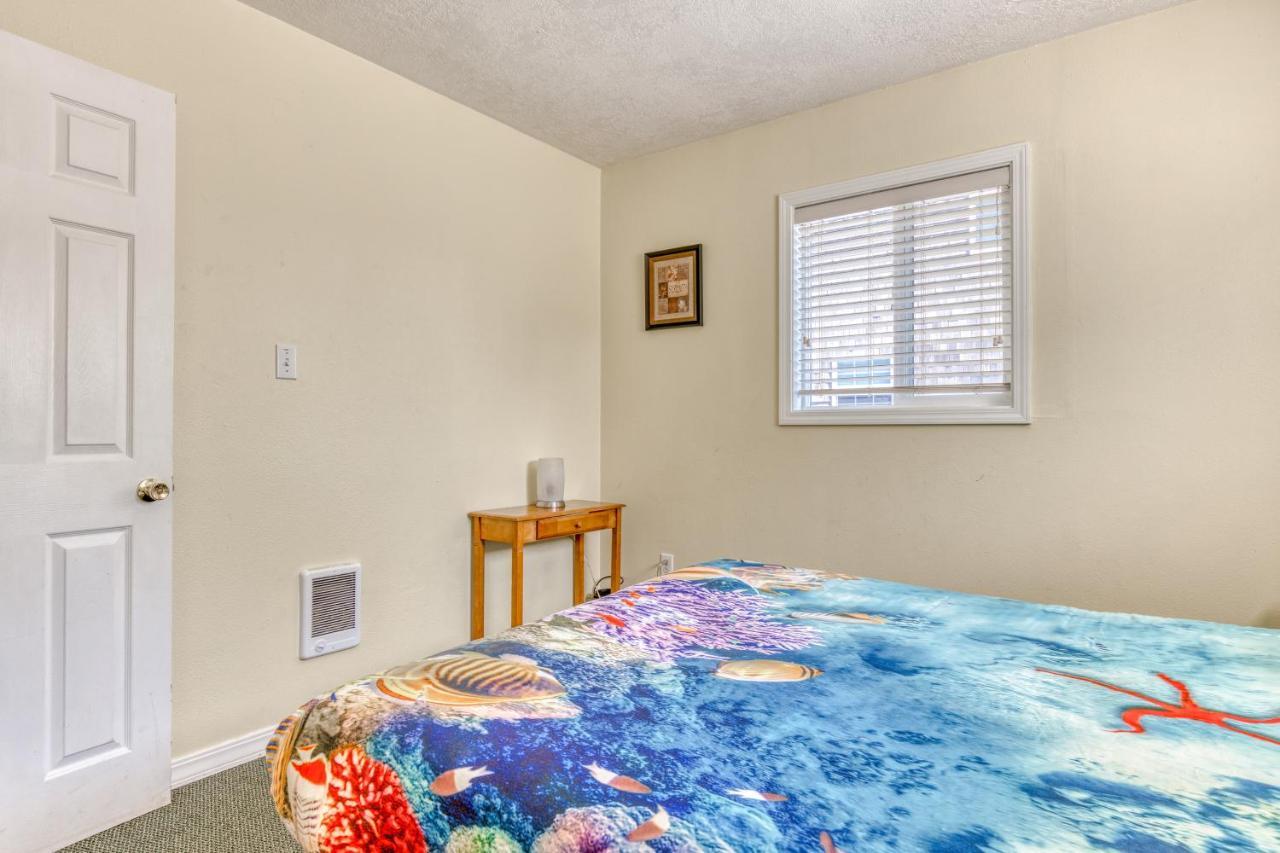 Pearl Off The Prom Villa Сийсайд Екстериор снимка