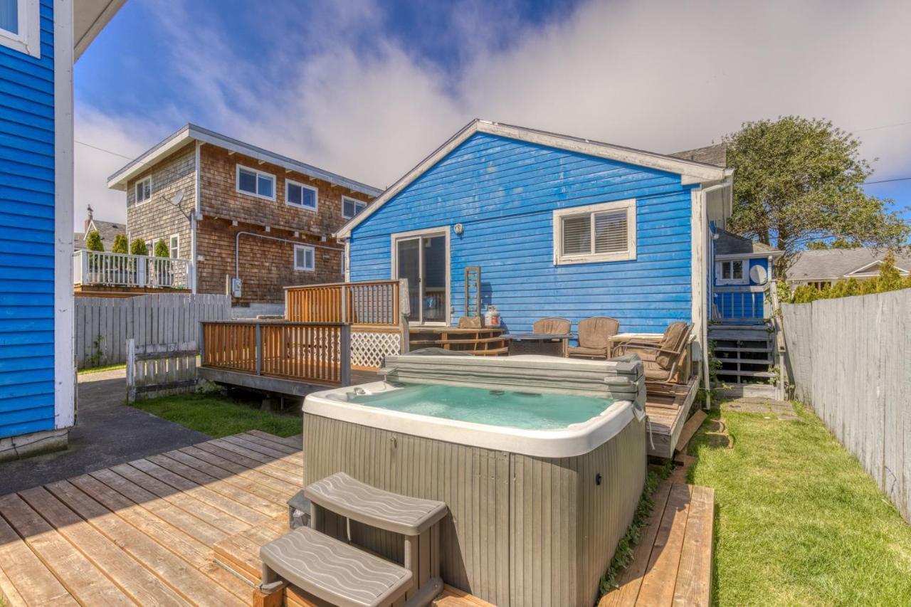 Pearl Off The Prom Villa Сийсайд Екстериор снимка