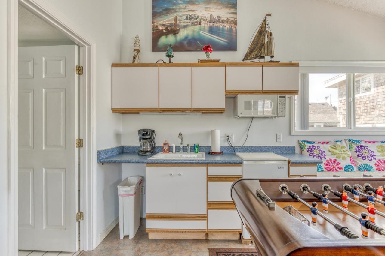 Pearl Off The Prom Villa Сийсайд Екстериор снимка